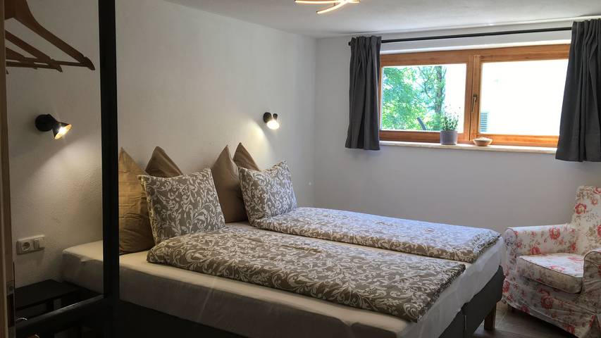 Ferienwohnung für 6 Personen, mit Terrasse und Garten