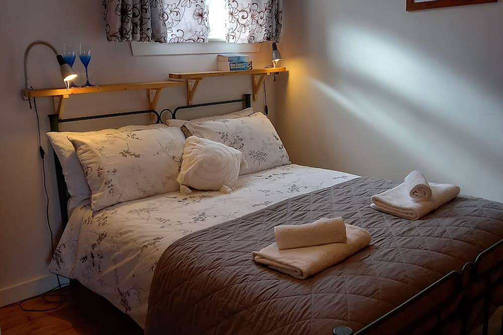 Bright apartment in Charming Newhaven, Leith in Leith, Edimburgo