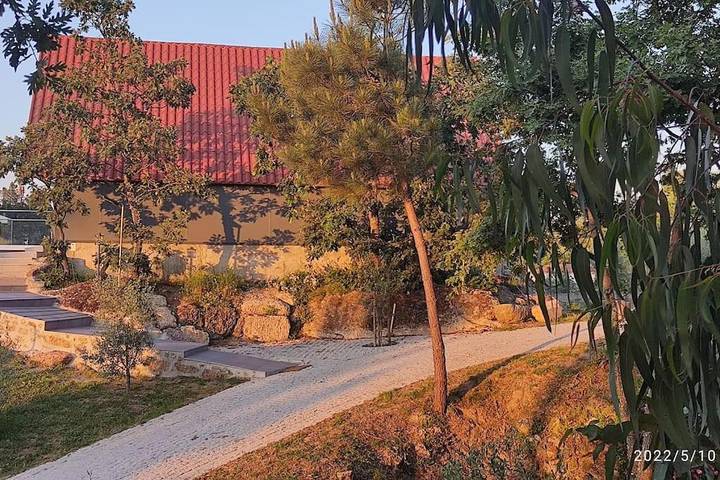 Gîte pour 4 personnes, avec vue et piscine ainsi que terrasse et jardin, animaux acceptés à Covilhã - 2