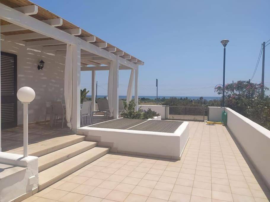 Three-Bedroom House in Maldive del Salento, Salve