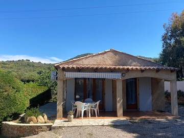 Gîte pour 4 personnes, avec jardin et terrasse à Vico
