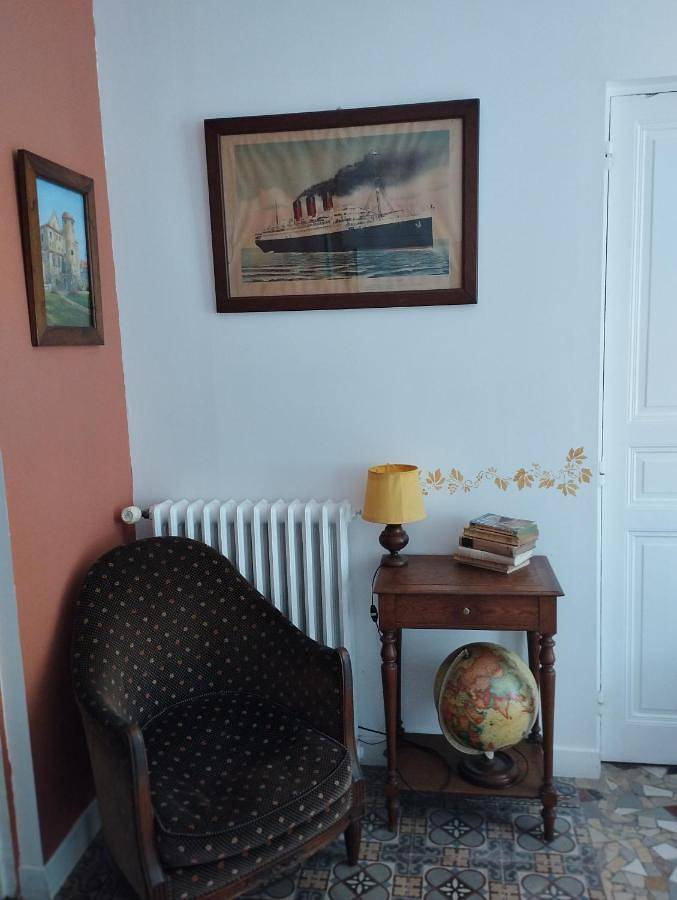Appartement entier, One-Bedroom Apartment in Souppes-sur-Loing, Seine-et-Marne