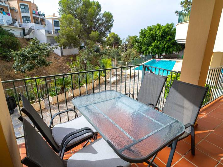 Gîte pour 6 personnes, avec Balcon et Terrasse ainsi que Jardin et Piscine