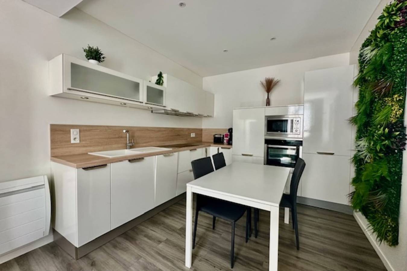 Entire apartment, Apartment 3p with Wifi at the foot of the Old Port in La Rochelle, La Rochelle region