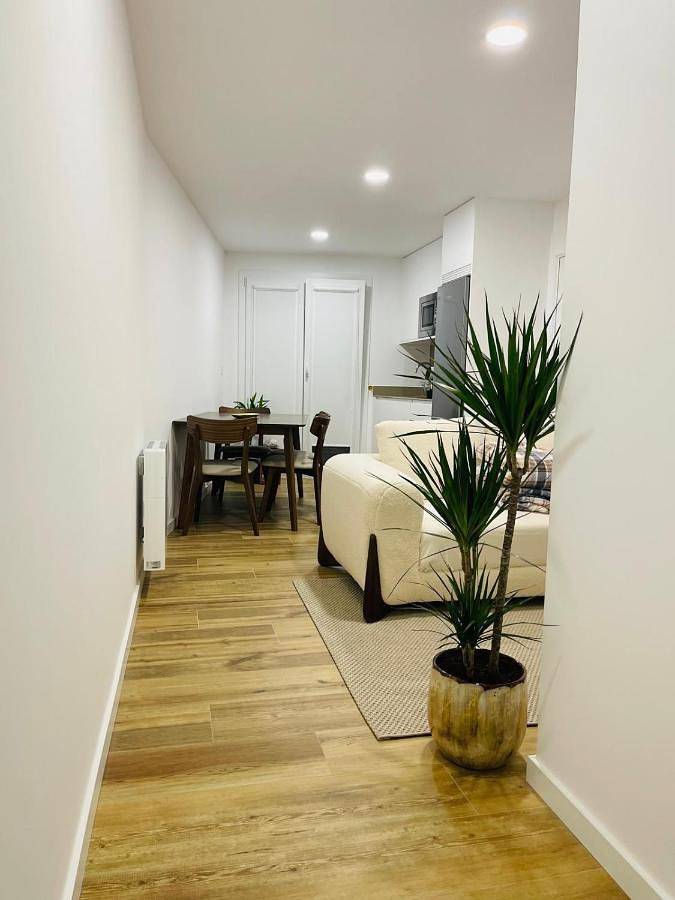Gîte pour 2 personnes, avec Balcon ainsi que Terrasse et Vue à Monção