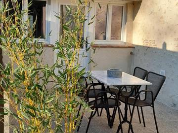 Gîte pour 4 personnes, avec jardin à Neuvy-le-Roi