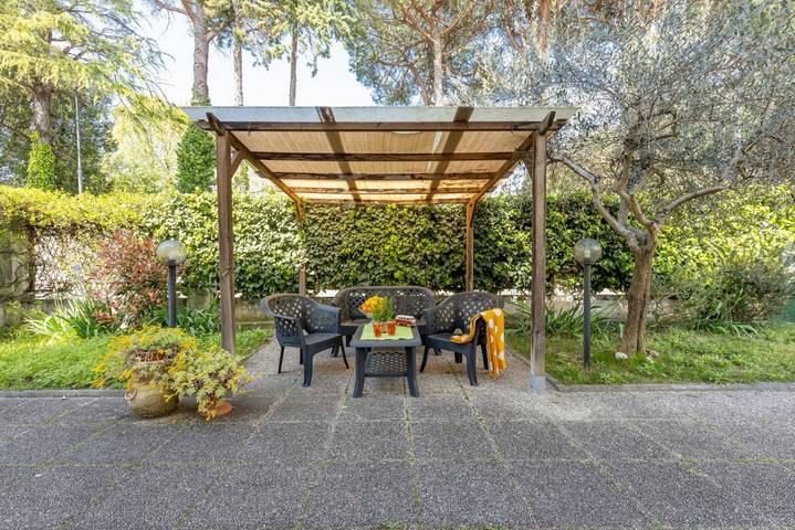 Ganze Wohnung, Ferienwohnung für 4 Personen mit Garten in Pisa, Italienische Riviera