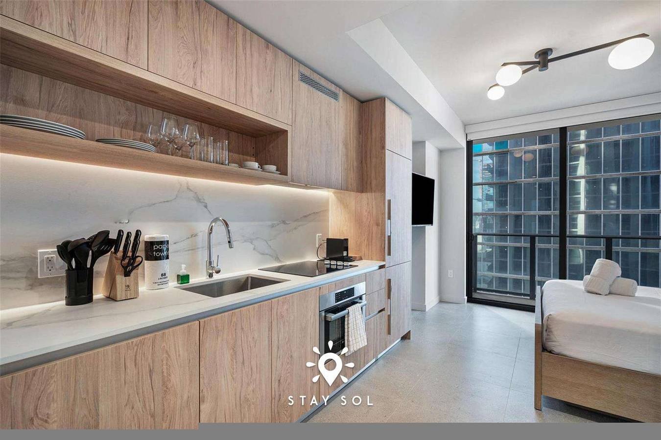 Helt studio, Sophisticated Studio w  Pools in Miami, Florida