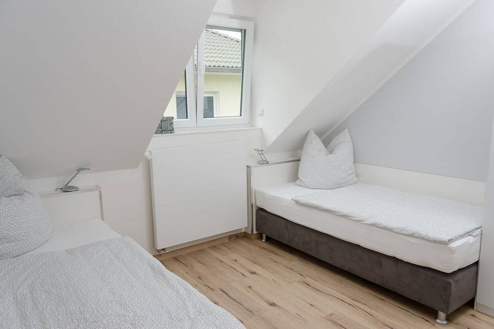Ganze Wohnung, Ferienwohnung mit Blick zum See - Berlin genießen und Natur erleben in Treptow - Köpenick, Müggelsee