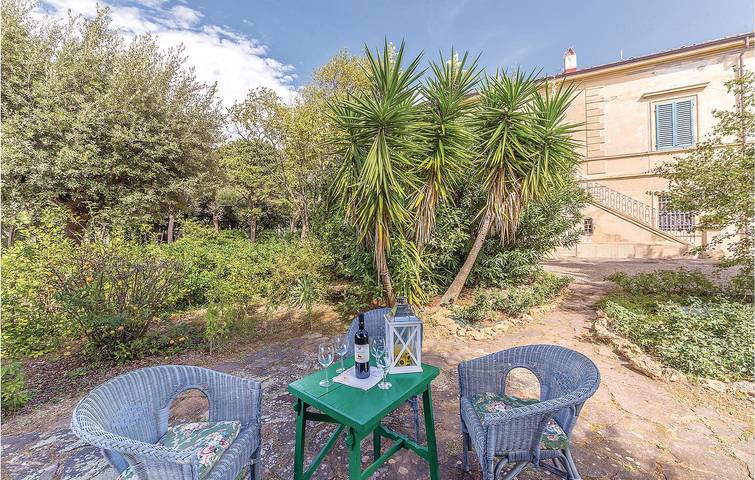 Appartamento per 4 persone, con Giardino a Rosignano Solvay