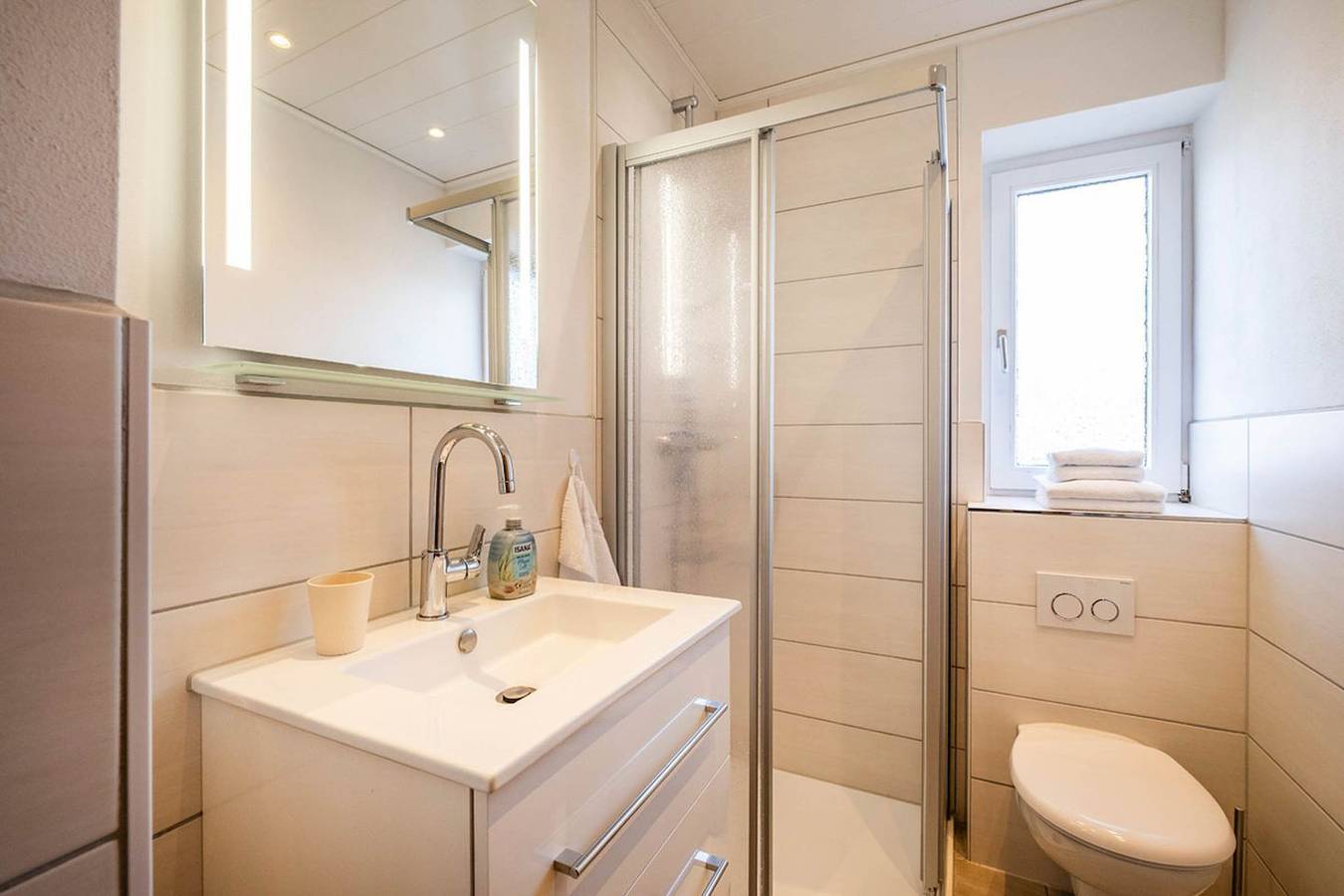 Ganze Wohnung, Ferienwohnung ideal für 2 Personen. Auch Ihr Haustier ist willkommen! in Büsum, Nordseeküste