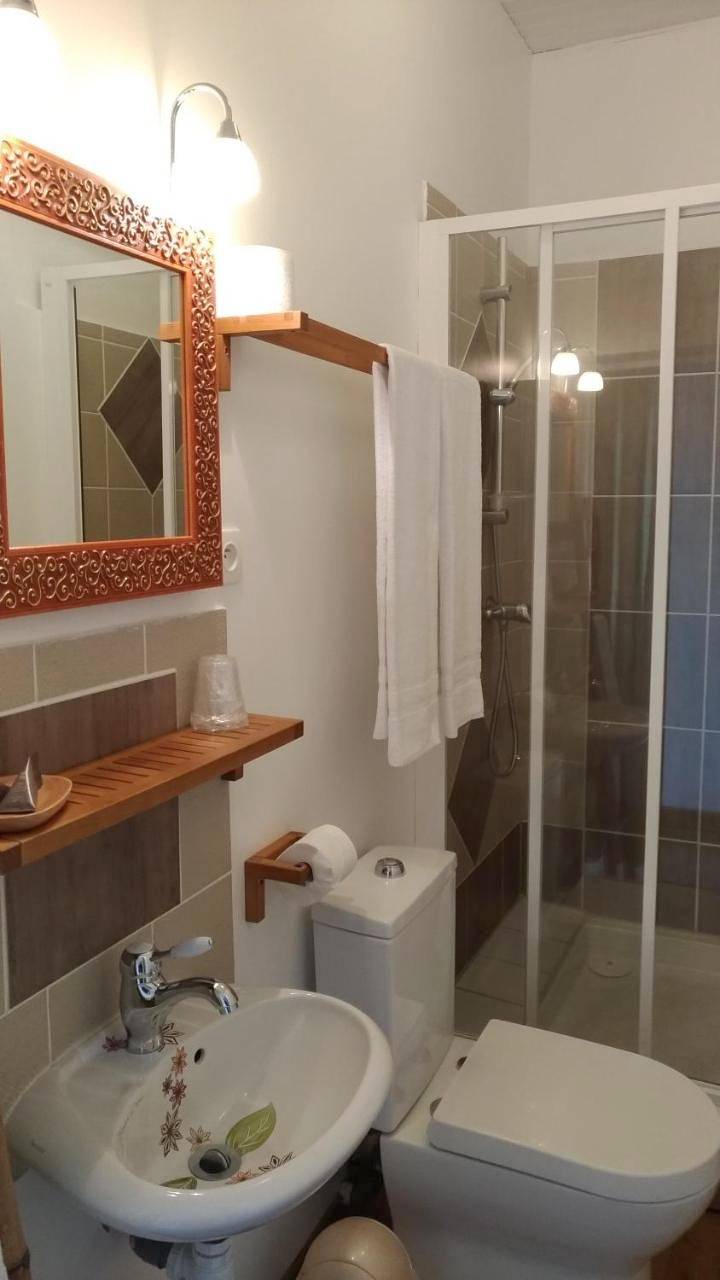 Double Room in Lac des Settons (Montsauche-les-Settons), Montsauche-les-Settons