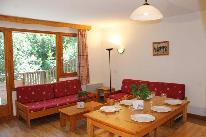 Appart’hôtel pour 5 personnes, avec balcon et sauna, animaux acceptés