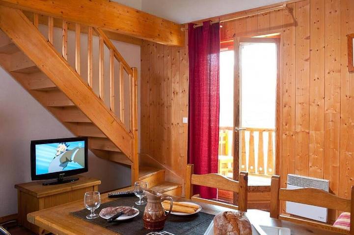 Gîte pour 4 personnes, avec Balcon et Piscine dans Col De La Croix De Fer