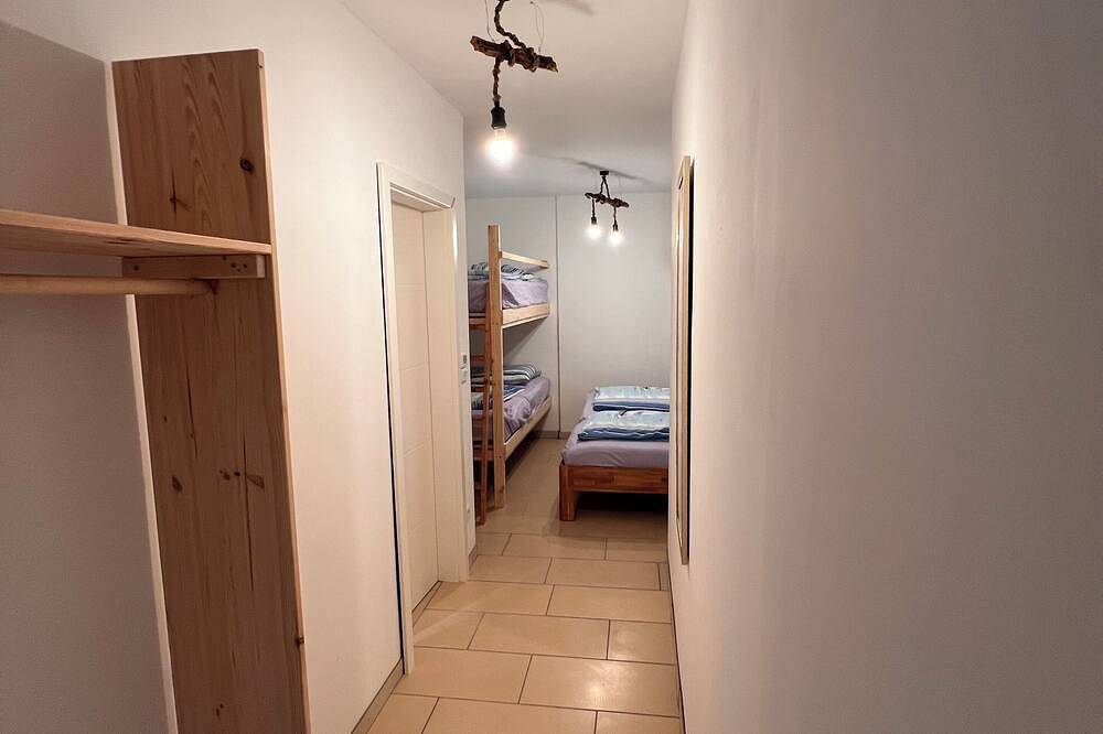 Appartement entier, Ferienwohnung zum Wall, Trampolin Familienfreundlich, Fussballplatz in Neuendorf (Saal), Saal