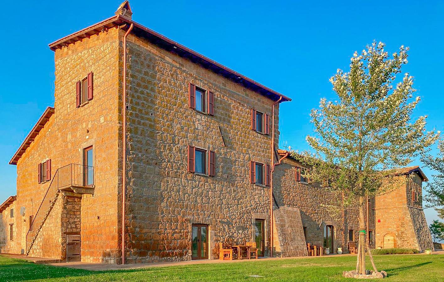 Ganze Ferienwohnung, Modernes Refugium mit WLAN, Klimaanlage, Sauna und Parkplatz – 2 km von Civita entfernt in Lubriano, Viterbo Provinz