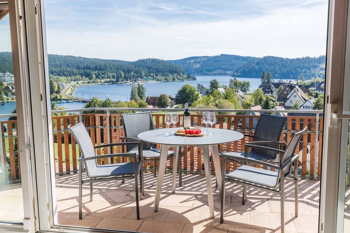 Ferienwohnung für 6 Personen, mit Balkon und Seeblick in Markgraeflerland - 2