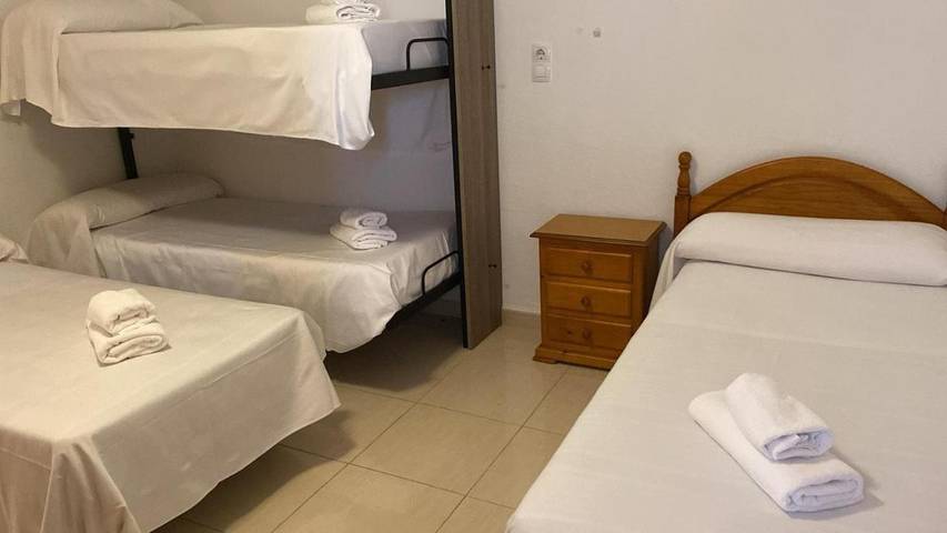 Gîte pour 2 personnes, avec jardin à Arjona (homonymie) - 3