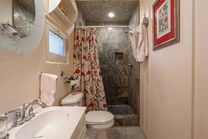 Vacation house for 6 people, with pets in Texas Hill Country