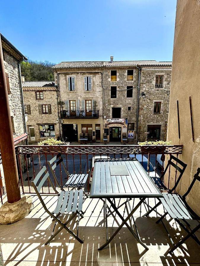 Gîte pour 4 personnes, avec terrasse et vue à Saint-Pierre-de-Colombier - 4