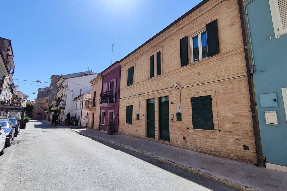 Ganze Wohnung, [Seaside Village] Gem in the Heart of the Center in Civitanova Marche, Adriaküste Marken