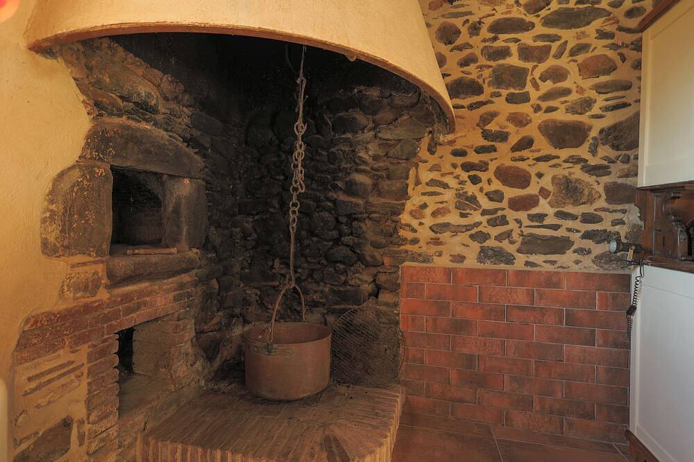 Can Feu: Casa rural, 16-18 personas en Sant Antoni de Vilamajor, 30' Barcelona in Sant Antoni de Vilamajor, Barcelona Province