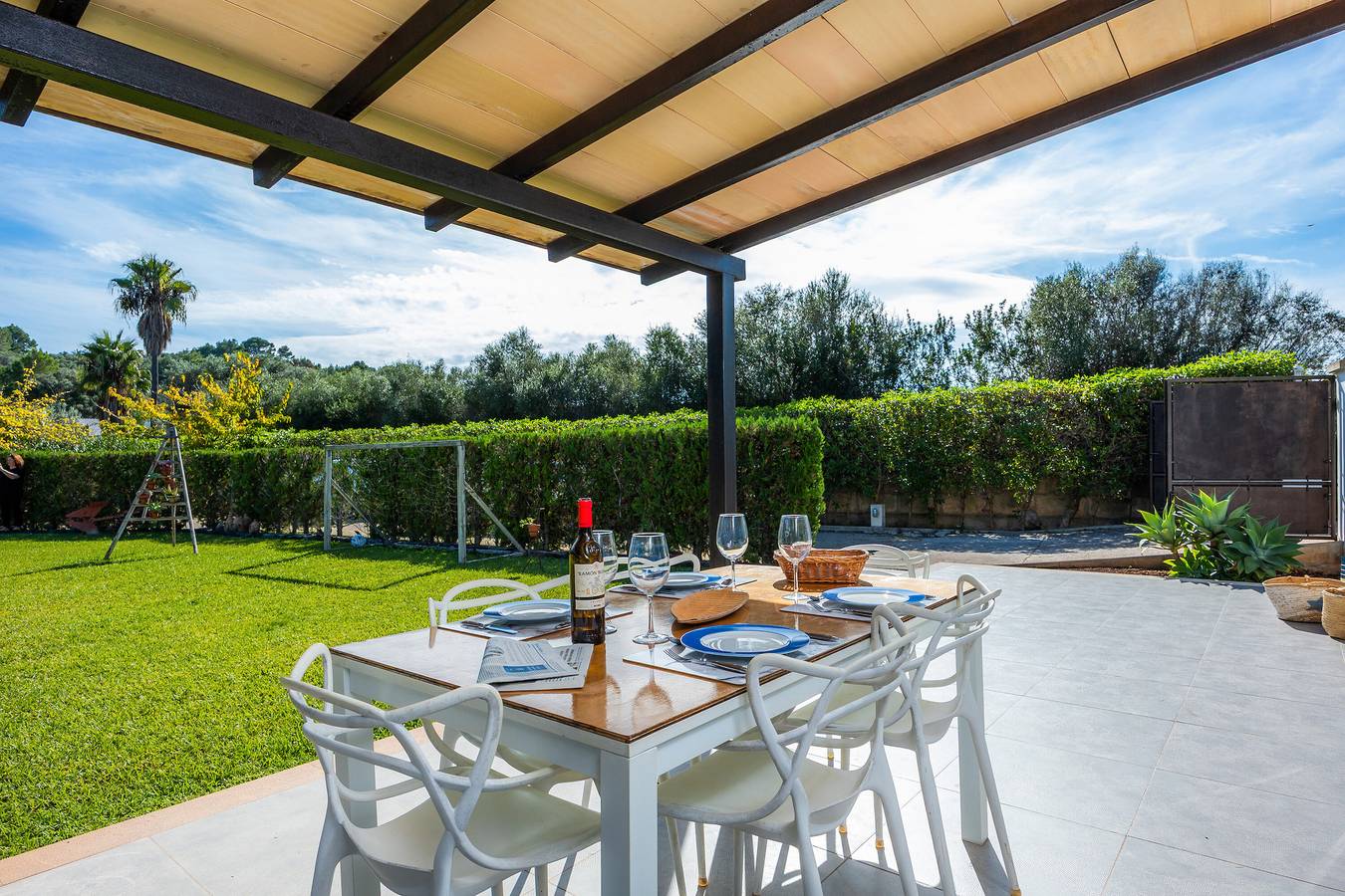 Casa de férias 'Les Herbetes' com vista para a montanha, Wi-Fi e ar condicionado in Port de Pollença, Pollença