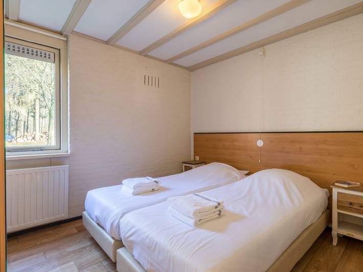 Bungalow in den Niederlanden mit Whirlpool in Nationalpark De Maasduinen