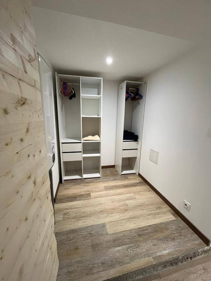 Gîte pour 3 personnes, avec terrasse à Corps-Nuds - 3