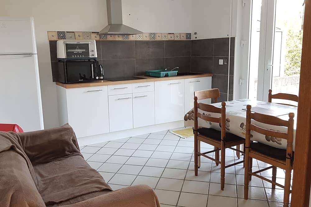 House at the entrance to the town, close to the beach road in Quimper, Quimper und Umgebung