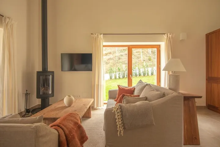 Casa rural para 4 personas, con jardín y vistas - 1