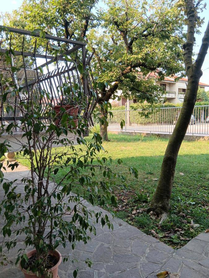 Gîte pour 4 personnes, avec vue et jardin, animaux acceptés à Cornaredo - 2