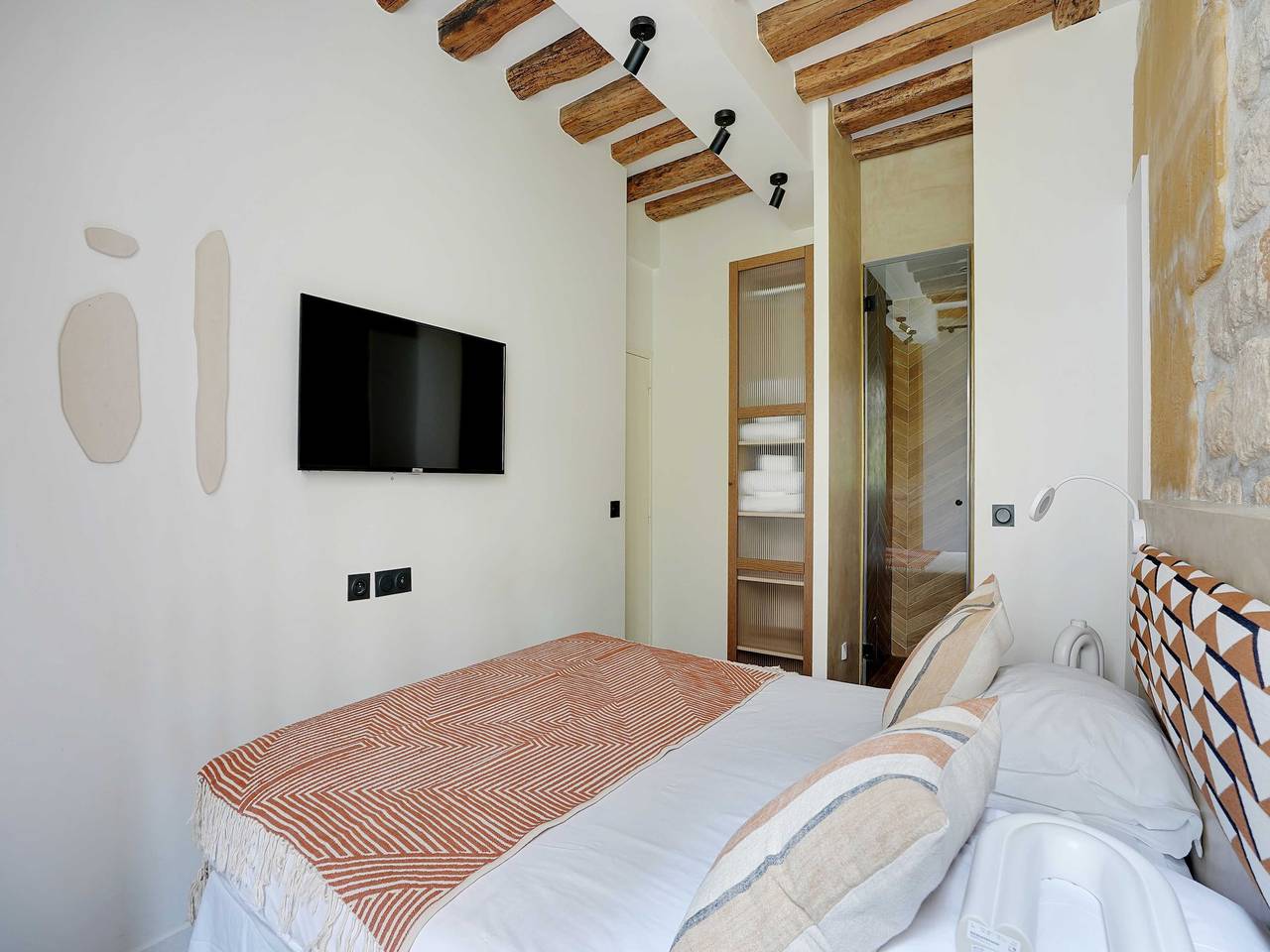Ganze Wohnung, Erstaunliche 3 Bdr - Place des Vosges in 3e Arrondissement, Paris