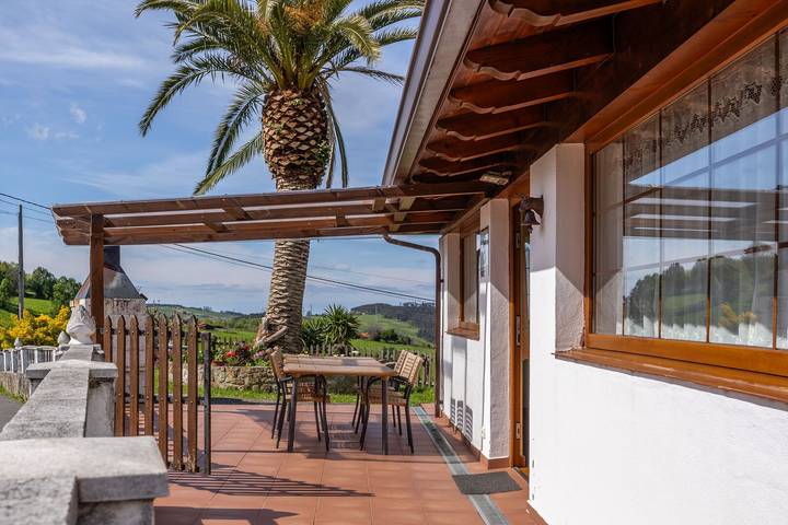 Finca für 8 Personen, mit Balkon und Garten in Kantabrien