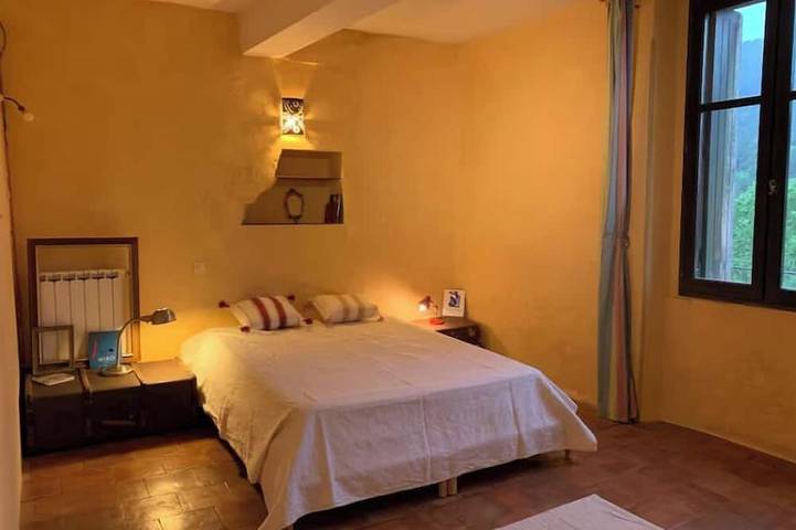 Location de vacances pour 10 personnes, avec jardin à Cros - 4