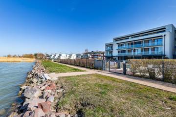 Ferienwohnung für 6 Personen, mit Seeblick und Pool sowie Balkon, mit Haustier am Balaton