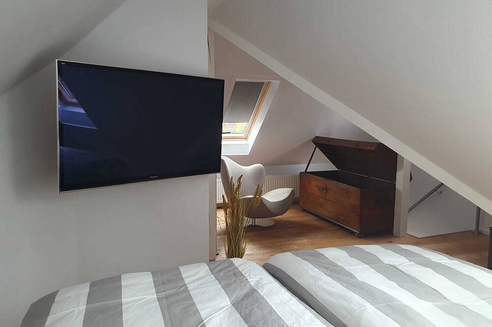 Ganze Wohnung, Ferienwohnung in Wilhelmshaven – ruhig, modern, ideal für Ausflüge in Rüstersiel, Wilhelmshaven