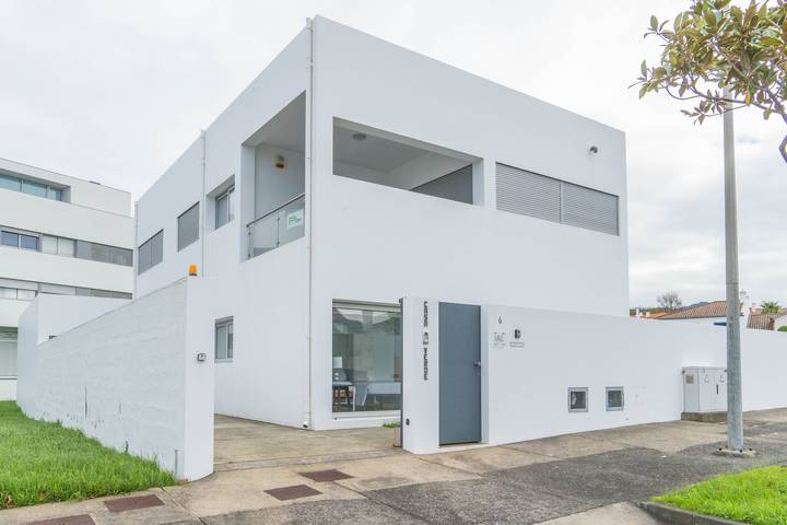 Villa para 8 pessoas, com Terraço e Jardim na Ilha de São Miguel