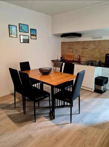 Gîte pour 5 personnes, avec terrasse, animaux acceptés à Stenay