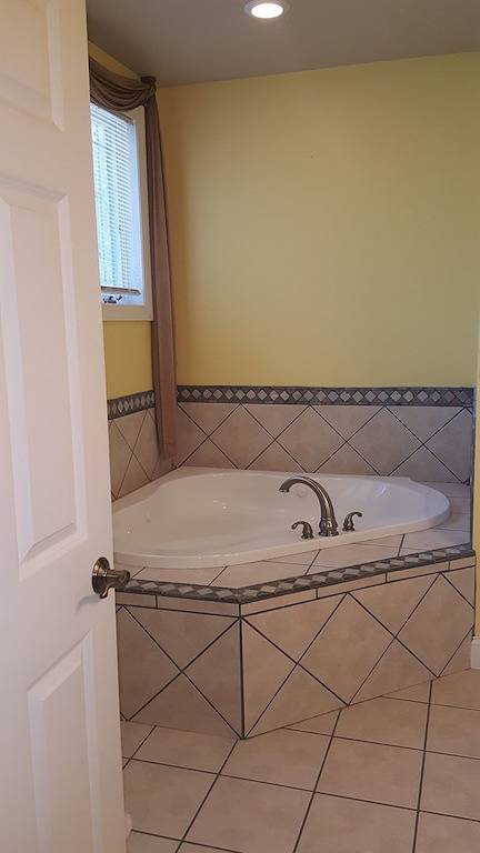 Schönes neues Haus am See am Smith Mountain Lake. in Smith Mountain Lake