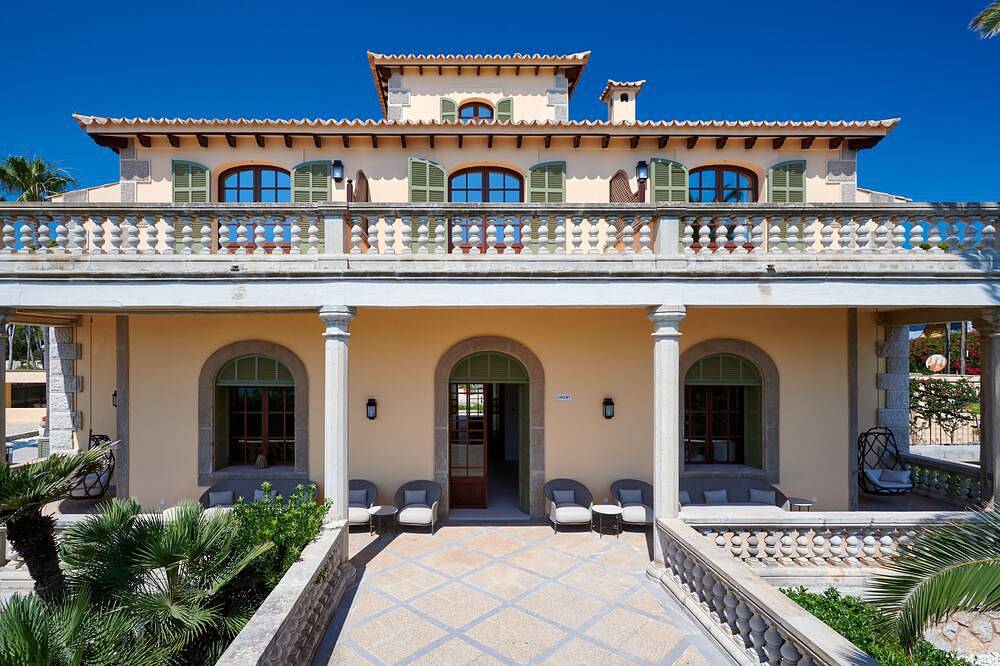 Wunderschöne Villa mit gepflegtem Garten, privatem Pool und Meerblick in Son Moll, Capdepera