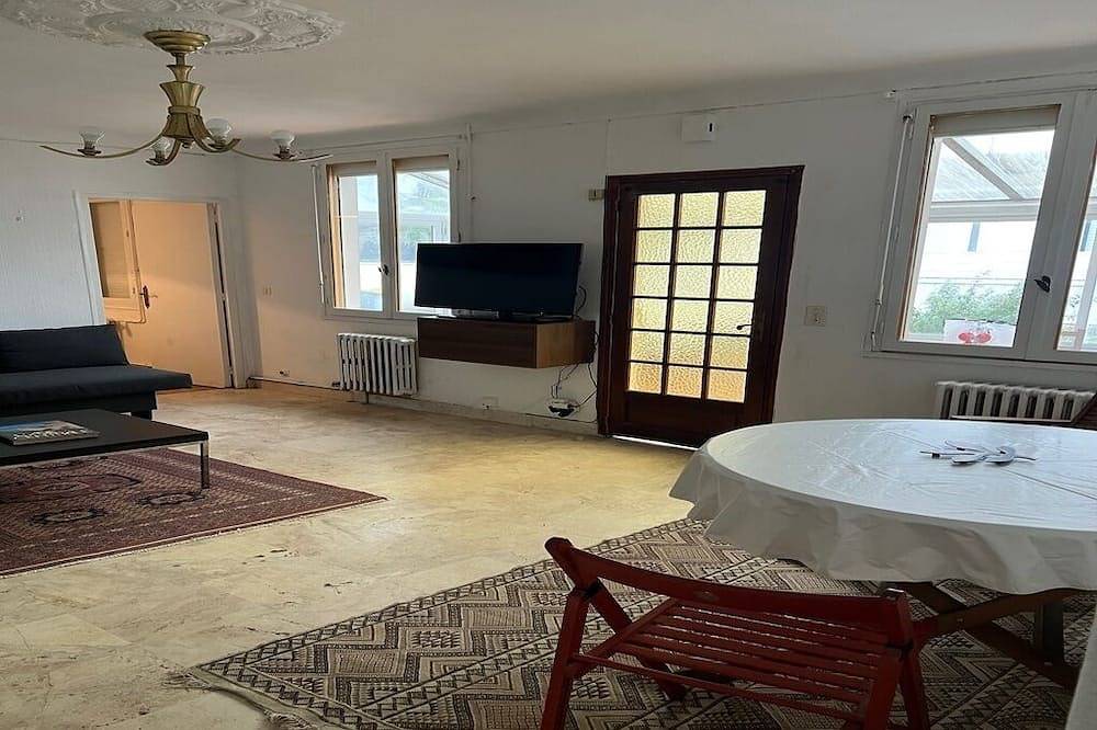 Nantes House sleeps 7 Quick access all directions Airport in Nantes, Nantes region