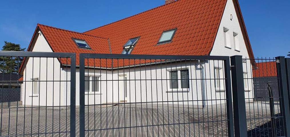 Ferienwohnung für 20 Personen, mit Terrasse und Garten sowie Ausblick in Hohen Neuendorf