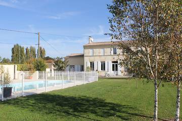 Gîte pour 3 personnes, avec jardin en Gironde
