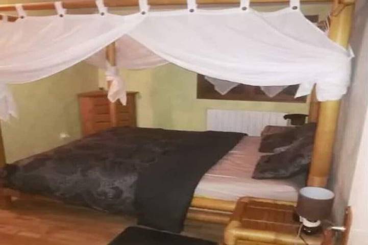 Location de vacances pour 7 personnes, avec jacuzzi ainsi que sauna et jardin à Bonneville - 3