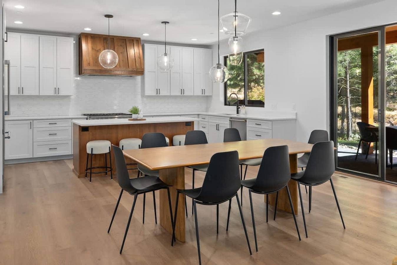 New Luxe Home | Hot Tub, Firepit, Bbq, Chefs Kitch in Ronald, Condado de Kittitas
