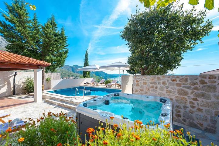 Villa pour 6 personnes, avec terrasse et jacuzzi à Mlini - 3