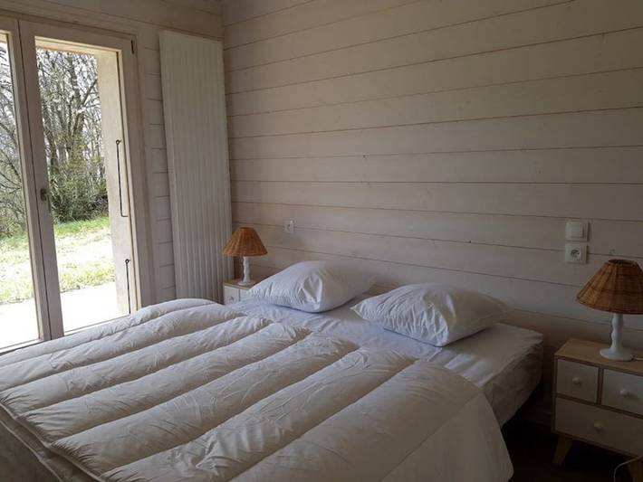 Entire apartment, Cozy apartment in Saint-Paul-en-Chablais with private parking, 2 bedrooms for 6 people in Saint-Paul-en-Chablais, Thonon-les-Bains region