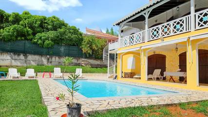 Gîte pour 6 personnes, avec piscine et terrasse dans Anse Mitan