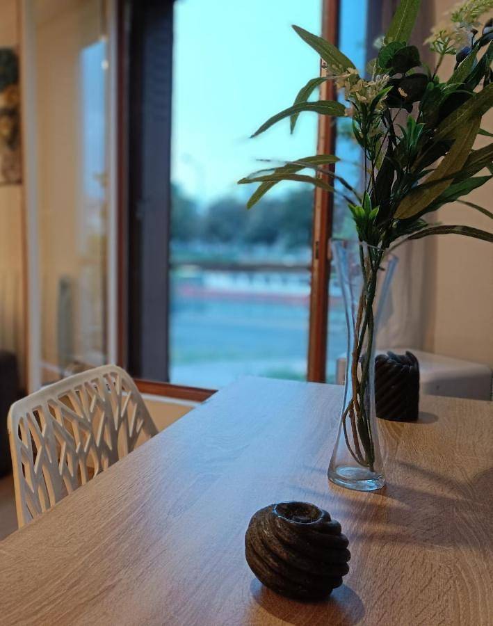 Appartement entier, One-Bedroom Apartment in Meaux, Seine-et-Marne